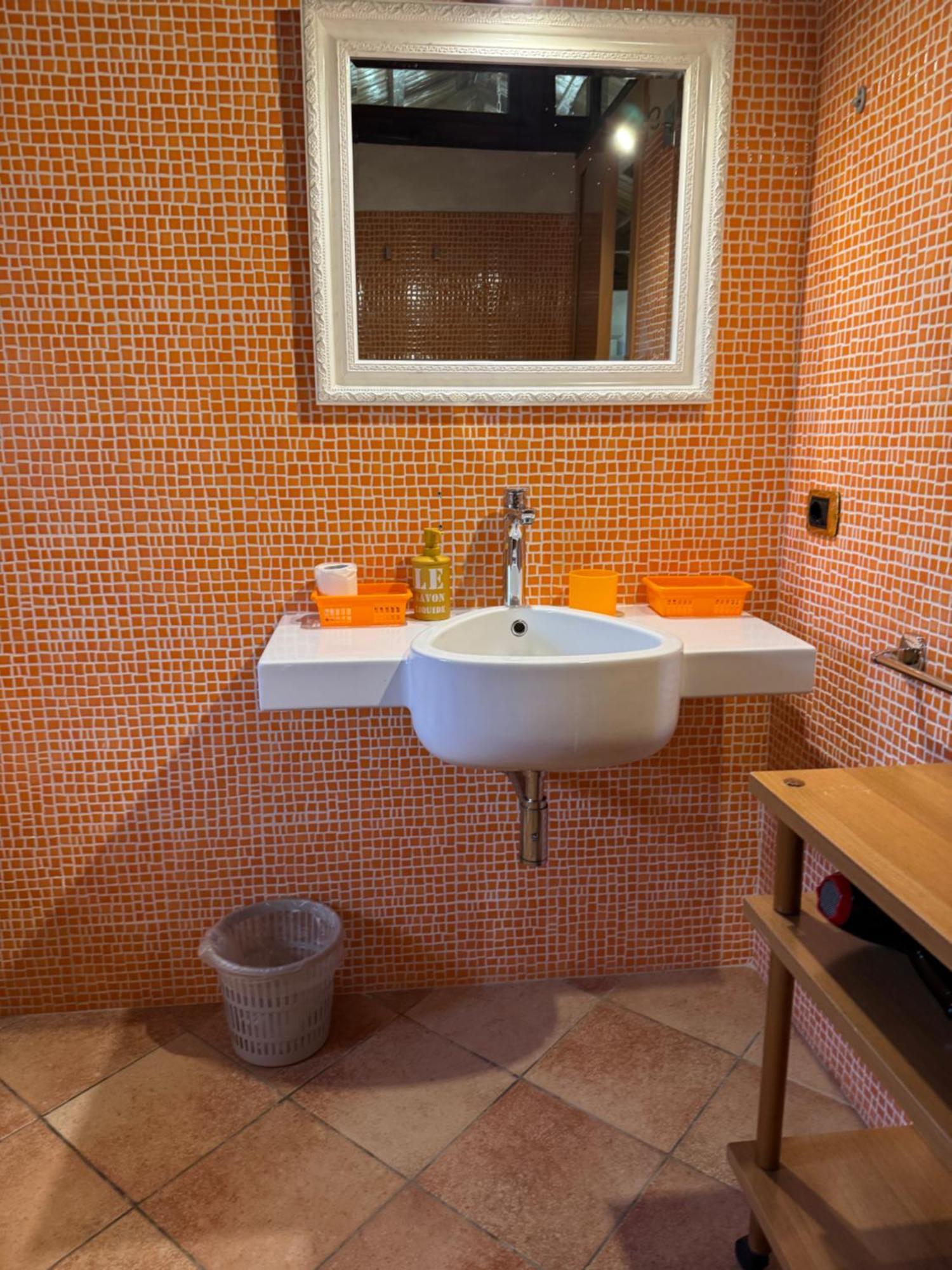B&B Oasi Di Mamma Clara Latina Luaran gambar